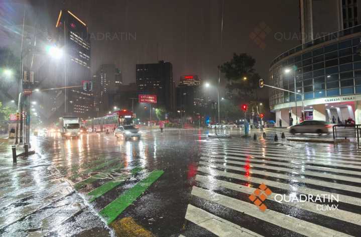 Alertan por lluvias fuertes en sur y poniente de la CDMX para este lunes