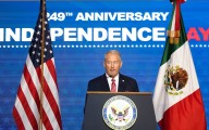 Entre los 26 extraditados de México a EU, hay 'personas clave' del CJNG y del Cártel de Sinaloa: Embajada