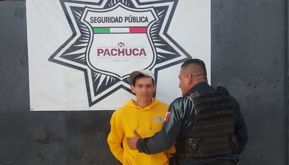 Detienen a sujeto tras robo en plaza Parian, en Pachuca