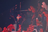 Indignante batalla campal: partido de la Copa Sudamericana fue suspendido por violencia