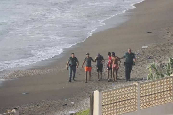 Ceuta, primer gobierno del PP que declara la "contingencia migratoria extraordinaria" para trasladar a sus menores acogidos a otras CCAA