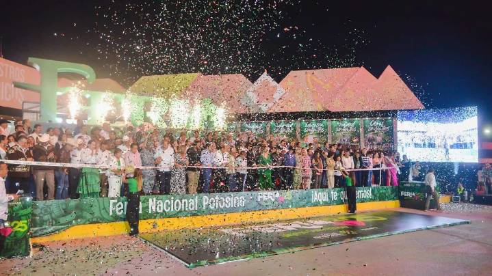 Comenzó la Fenapo 2025: 24 días de música, gastronomía y diversión