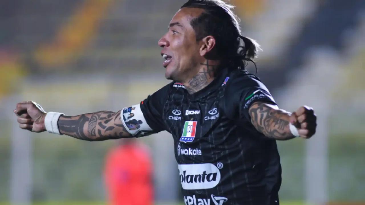 Dayro nunca falla, anotó gol ante Huracán y el Once Caldas se pone arriba en el global