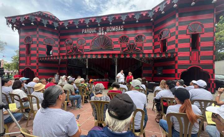 Iglesia Pentecostal inicia celebración con visita a Ponce