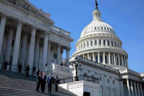 Congreso de EU regresa con la tarea urgente de evitar un cierre del gobierno