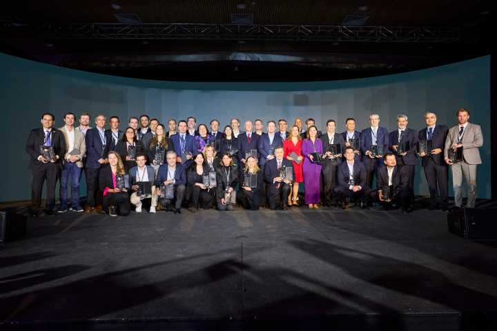 ManpowerGroup Chile presenta libro con 50 líderes que impulsan la transformación empresarial en el país