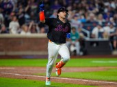 Francisco Álvarez tiene a los Mets en el comodín