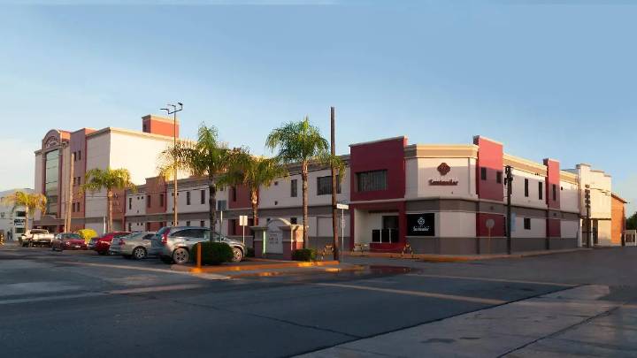 Mujer estadounidense muere tras someterse a cirugía estética en Tamaulipas; hospital afirma que llegó sin vida