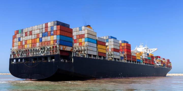 La OMI impulsa medidas para garantizar seguridad marítima y reducir emisiones hacia 2050