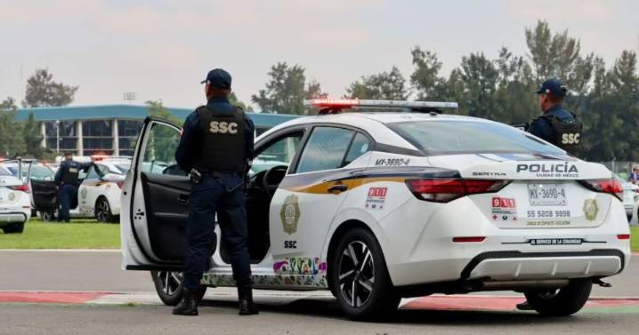 ¡Con pistola de juguete! Caen menores de 14 y 15 años que robaron moto en la Venustiano Carranza