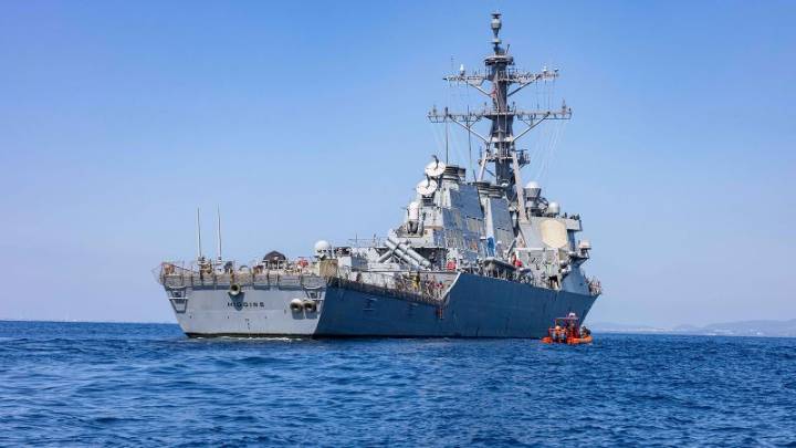 US warships sail in vicinity of disputed shoal where Chinese ships collided