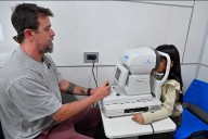 Frigerio destacó la entrega de más de 1.200 anteojos a estudiantes entrerrianos