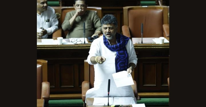 Political Firestorm in Karnataka as Shivakumar’s RSS Anthem Recitation Triggers Ideological Backlash