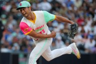 Padres edge Dodgers, move back into tie atop NL West