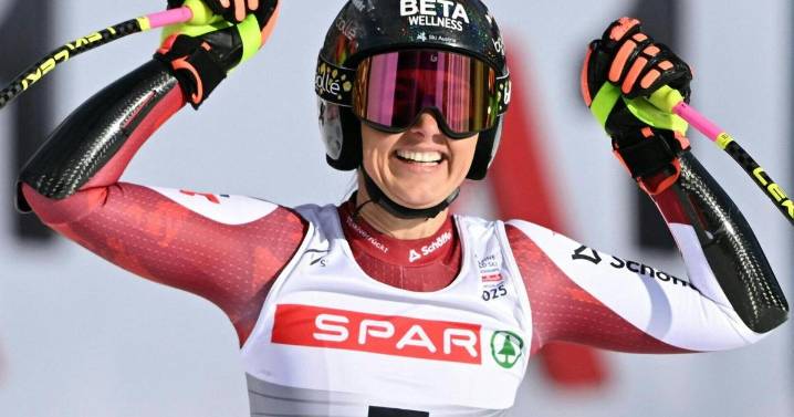 Stephanie Venier retires as world champion in super