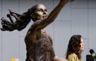 Photos: Seattle celebrates Sue Bird with statue