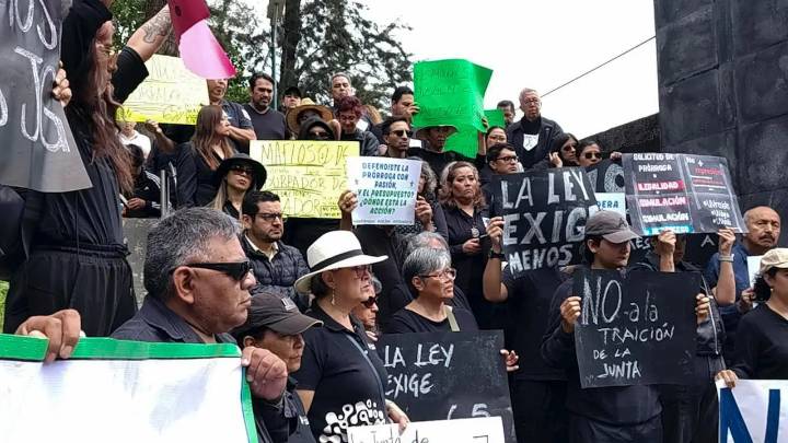 Llama Red UV a toma pacífica de Rectoría