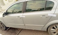 Manejaba con 1,42 g/l en sangre y chocó dos autos estacionados