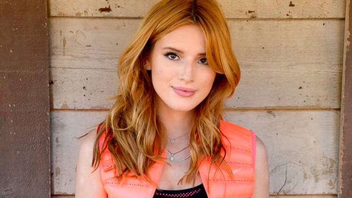 Bella Thorne le propone matrimonio a su prometido Mark Emms
