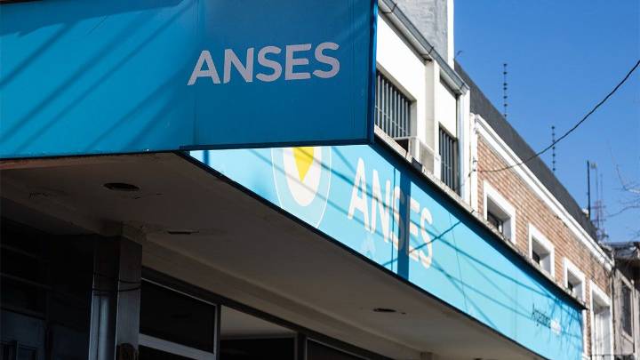 Calendario de pagos ANSES: quiénes cobran jubilaciones y asignaciones este viernes 29 de agosto