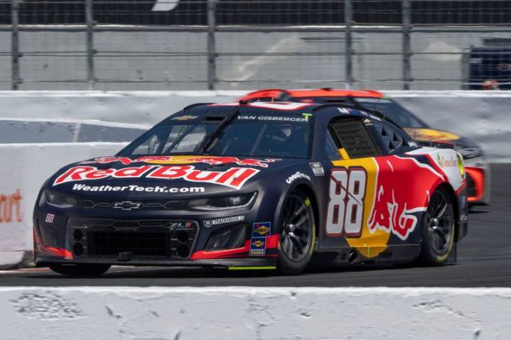 Shane van Gisbergen lands multi-year extension with Trackhouse Racing