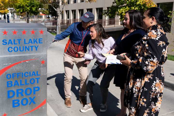 Utah judge tosses congressional maps, creating Democratic opportunity