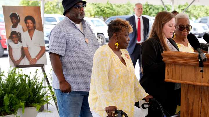 See witness statements following Byron Black's execution