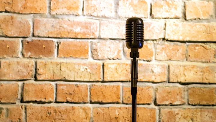 Comedian celebrates first anniversary of Amazon special with Altoona comedy show