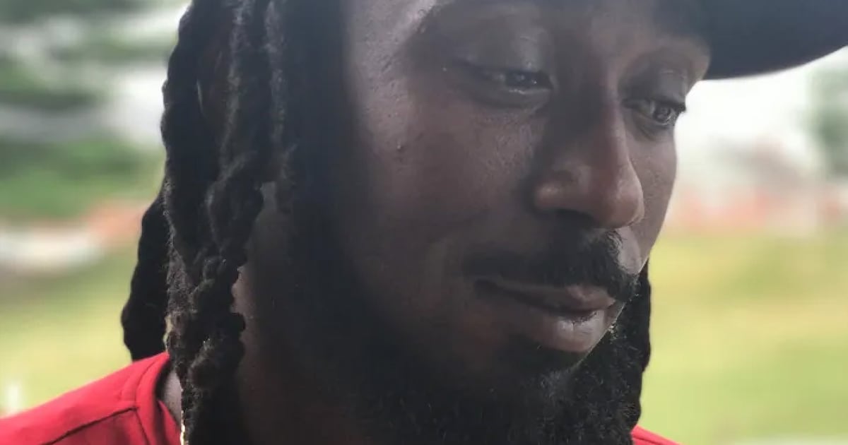 Detained Green Card Holder Deon Lewis Begs ICE to Be Deported For Medical Treatment