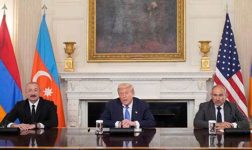 Leaders of Armenia and Azerbaijan shake hands as they join Trump, sign agreement at peace summit