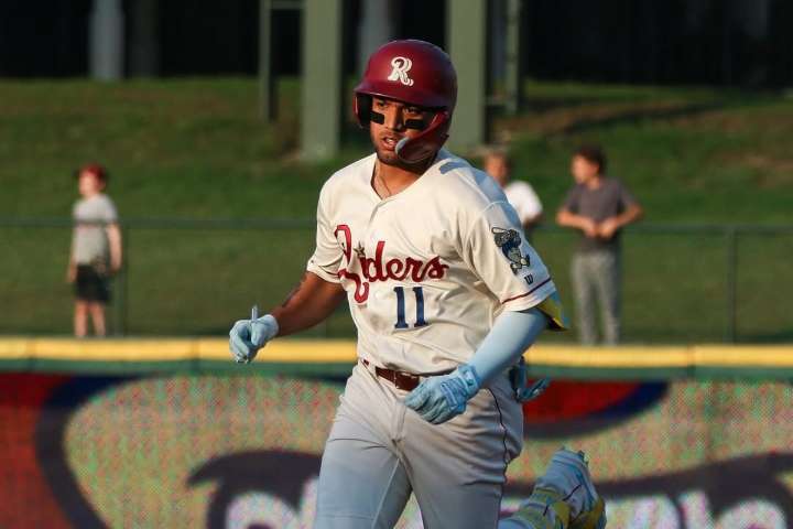 Nuevo bigleaguer para Venezuela: el prospecto millonario Máximo Acosta cumple su sueño de jugar en MLB