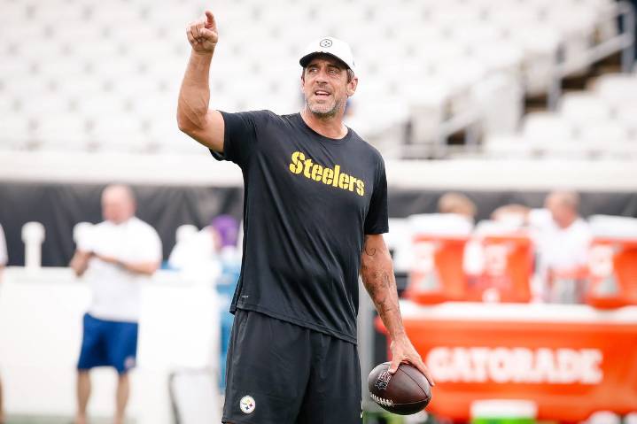 Aaron Rodgers Makes Cam Heyward Eat His Own Words As Steelers QB Takes Over Locker Room Cam Heyward finally addressed his initial pitch about Aaron Rodgers in front of the Steelers' 41