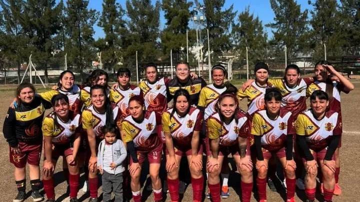 Monterrey ganó otro duelo clave y se escapa en la cima