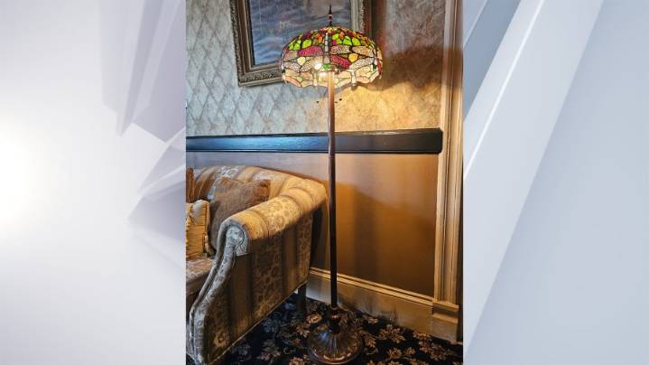 Stolen Tiffany lamp returns to Broadalbin hotel