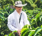 Jorge Celedón y Fundación Barco se unen para impulsar la permanencia escolar con ¡Ay Ombe! Coffee