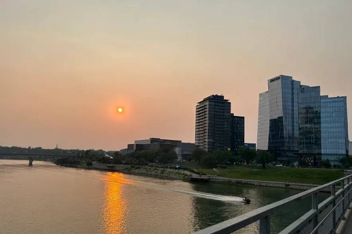 Learn the health risks associated with wildfire smoke in Saskatchewan