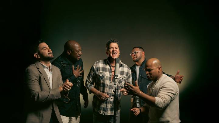 Carlos Vives y Grupo Niche presentan una nueva versión de ‘La Tierra del Olvido’: el vallenato y la salsa, unidos