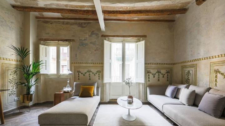 The Best Airbnbs in Barcelona Are Imbued With Historical Charm