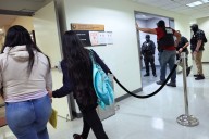 “Es cruel e injusto”, la reacción de gobernadora de New York por detención y separación de familia ecuatoriana en EE. UU.