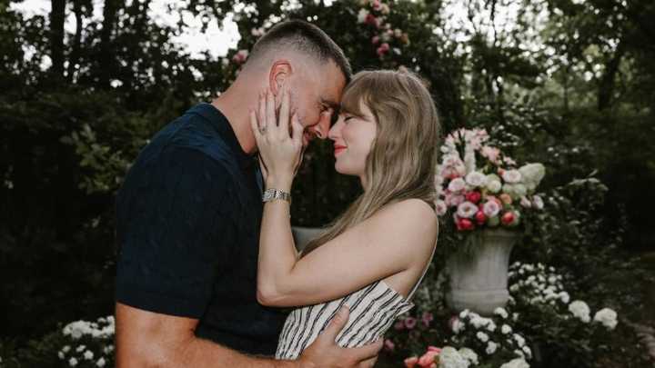 Taylor Swift anuncia que se casará con Travis Kelce: "Tu profesor de inglés y tu profesor de gimnasio..."