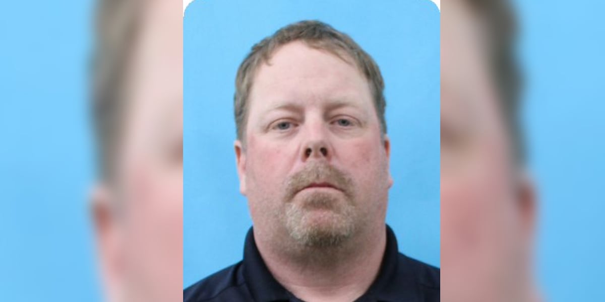 Man charged with child sex crimes accepts plea deal