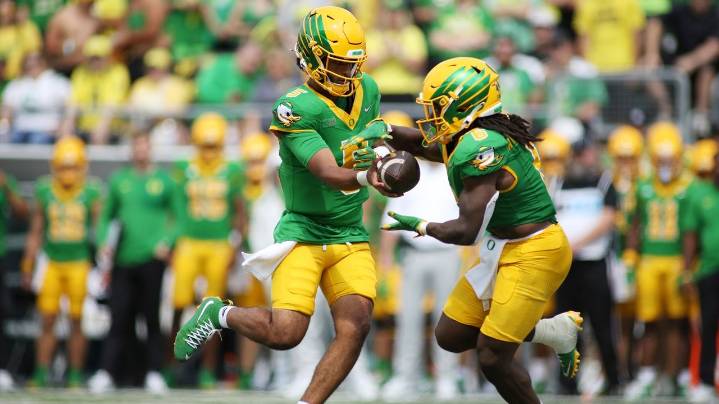 Oregon Duck loses his head before opener against Montana State