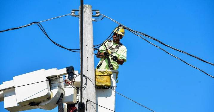 Nearly 6,000 Merrillville NIPSCO customers lose power Thursday evening