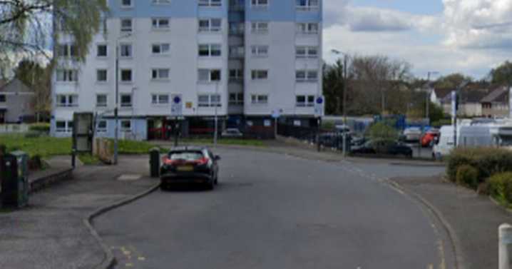 Lanarkshire thug caught with axe while on early release from prison
