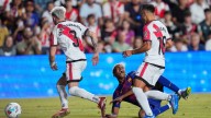 Polémica: el VAR se estropeó en Vallecas... Y al Barça le pitaron este penalti a favor por derribo a Lamine Yamal
