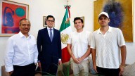 SRE recibe a los hermanos mexicanos detenidos en el Alligator Alcatraz