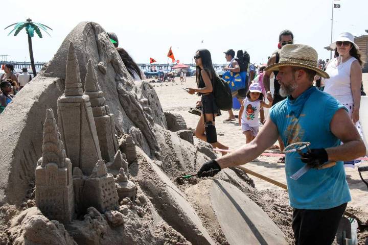 The dunes are alive at the 33rd annual Coney Island Sand Sculpting competition • Brooklyn Paper