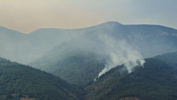 Los motivos por los que el viento es el peor enemigo de los bomberos en las labores de extinción
