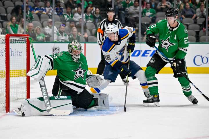 14-Year Veteran Goaltender Hangs Up the Dobby Mask