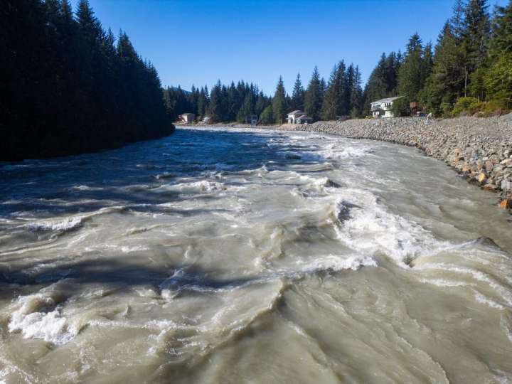 Outburst, Episode 1: The Flood Zone